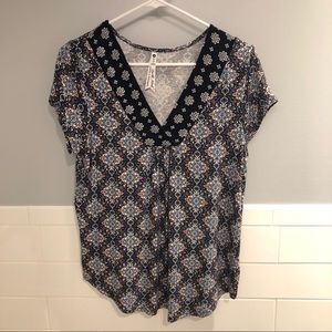 Lea & Nicole Blouse